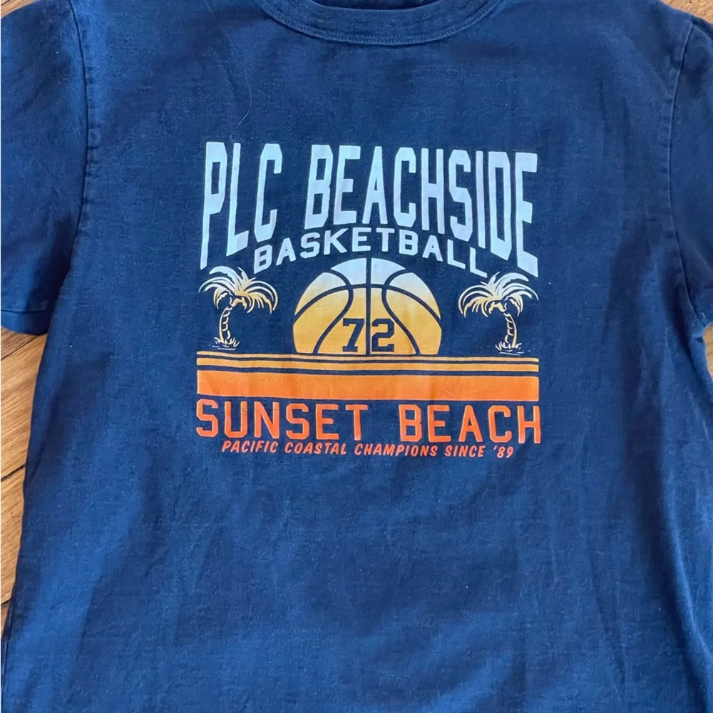 Children’s Place T-Shirt, Youth Size Small